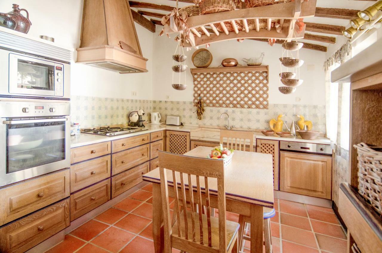 Quinta Do Tojal Guest House เฟร์เรย์รา โด เซเซเร ภายนอก รูปภาพ